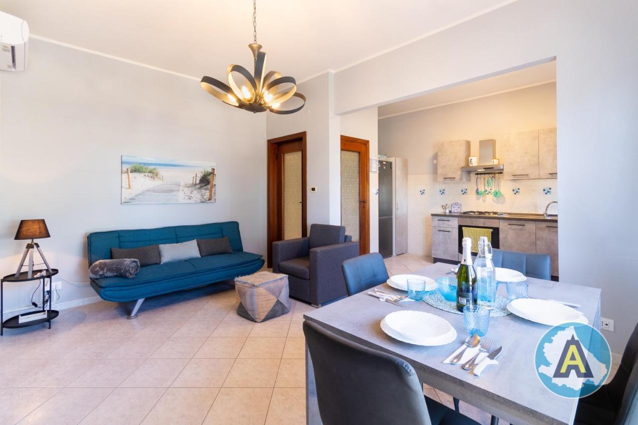 Casa Del Bello - Appartamento Di Fronte Al Mare A Silvi Silvi Marina Exteriör bild